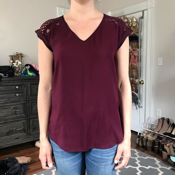 Express Tops - Express lace detail gramercy top. Size Small